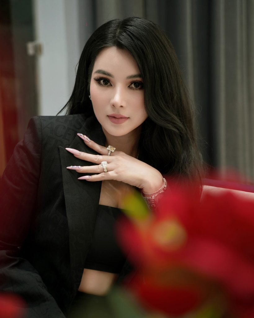 CEO Top White Cao Thị Thùy Dung 
